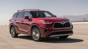 2023 Toyota Highlander Hybrid LE FWD