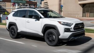 2023 Toyota RAV4 LE FWD